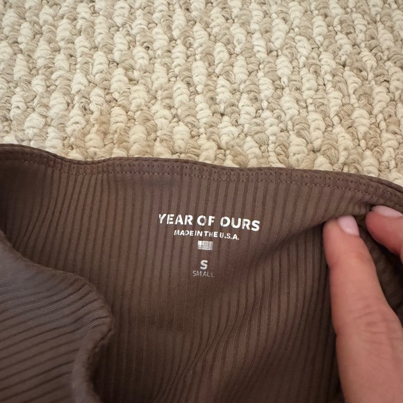 Year of Ours brown ribbed crossover leggings - Picture 3 of 4